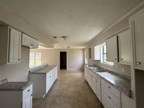 2068 Tx-36, Brazoria, TX 77422