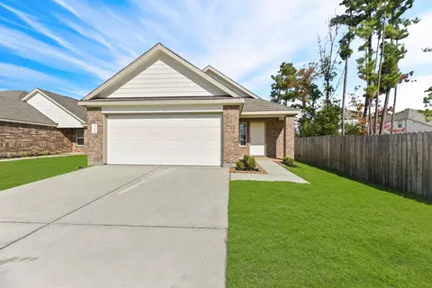 112 Cape Buffalo Dr, Huntsville, TX 77320
