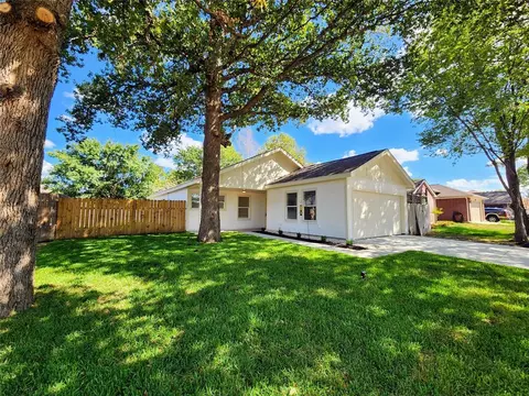 16885 Canary St, Conroe, TX 77385 photo 1