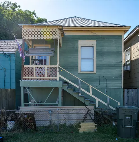 1515 J H Clouser St, Galveston, TX 77550