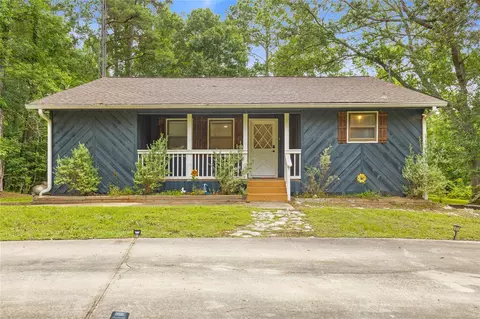 61 Southwood Forest Rd, Huntsville, TX 77340