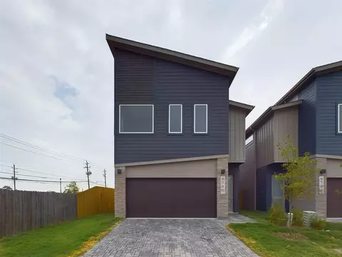 5726 Rucio Ln, Houston, TX 77092 photo 1