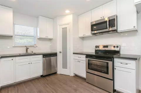 Kitchen - 9410 Dundalk St, Spring, TX 77379 photo 2 of 4