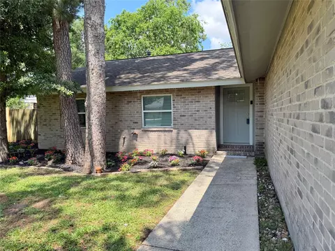 Exterior - 9410 Dundalk St, Spring, TX 77379 photo 3 of 4