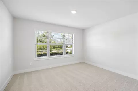 Bedroom - 9830 N Goshawk Trl, Conroe, TX 77385 photo 4 of 7