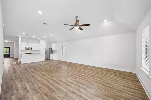 Living - 9830 N Goshawk Trl, Conroe, TX 77385 photo 3 of 4