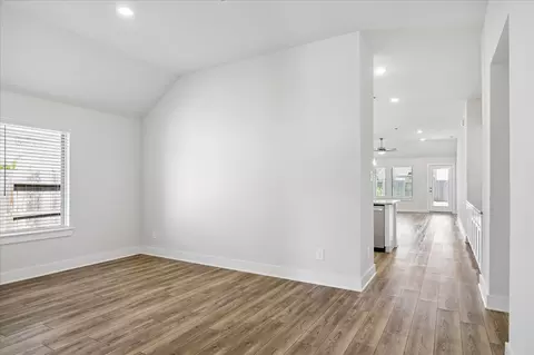 Entry Way - 9830 N Goshawk Trl, Conroe, TX 77385 photo 7 of 9