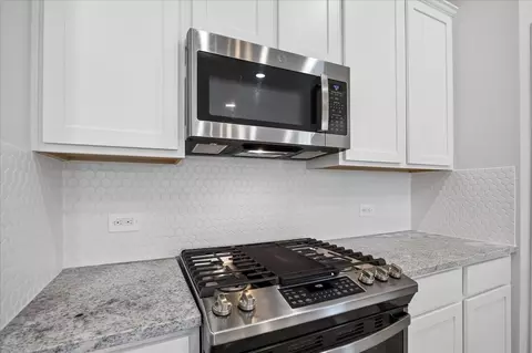 Kitchen - 9830 N Goshawk Trl, Conroe, TX 77385 photo 3 of 3