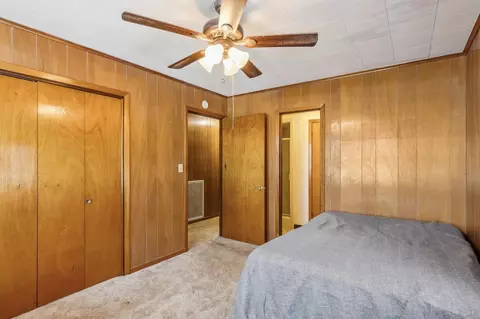 Bedroom - 3010 Lamar Cir, El Campo, TX 77437 photo 5 of 12