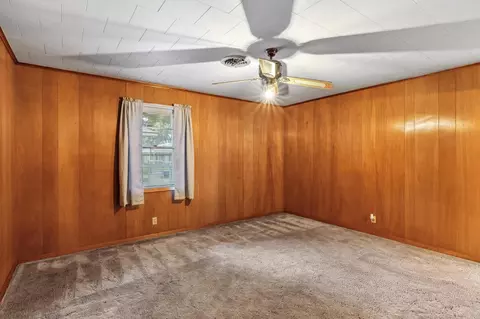 Bedroom - 3010 Lamar Cir, El Campo, TX 77437 photo 2 of 12