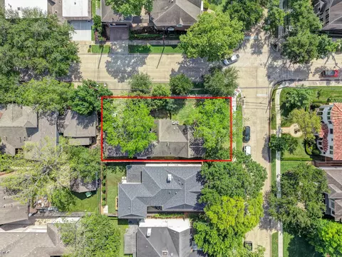 4202 Ruskin St, West University Place, TX 77005