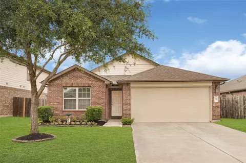5 Rodeo Bend Dr, Manvel, TX 77578