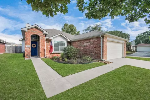 32002 Anne Ln, Pinehurst, TX 77362 photo 1