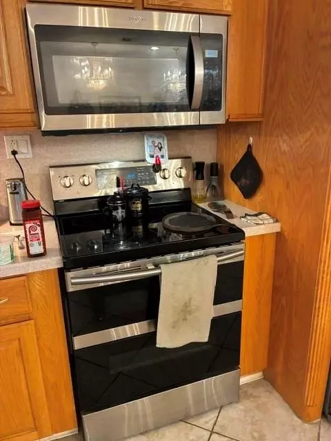 Kitchen - 301 Beech St, Calvert, TX 77837 photo 3 of 3
