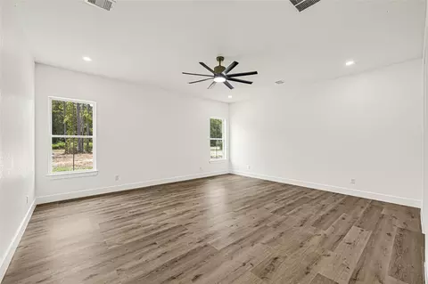Living - 15020 Tybee Ln, Conroe, TX 77306 photo 5 of 5