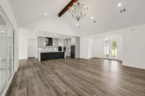 Living - 15020 Tybee Ln, Conroe, TX 77306 photo 4 of 5
