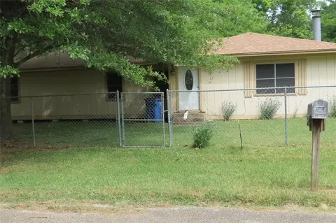 380 Keeland Dr, New Waverly, TX 77358