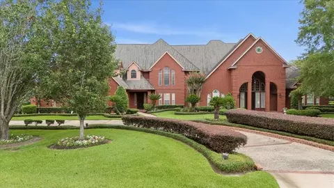 7510 Shadow Creek Dr, Beaumont, TX 77707
