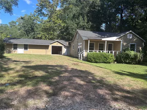 136 N East Ave, Livingston, TX 77351