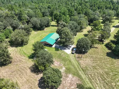 37 Archie Rd, Huntsville, TX 77320
