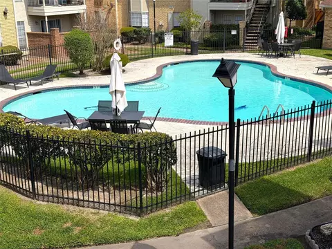 3600 Jeanetta St #804, Houston, TX 77063