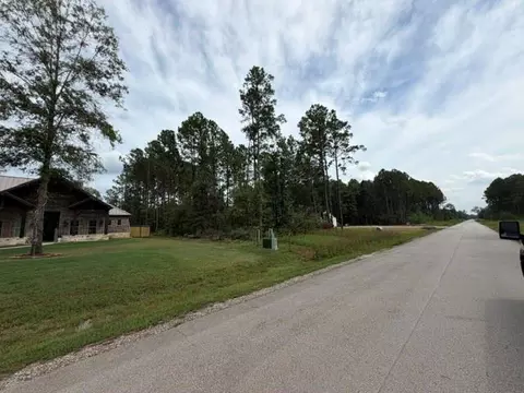 1216 Road 6604, Dayton, TX 77535