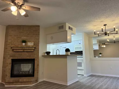 250 El Dorado Blvd #142, Webster, TX 77598