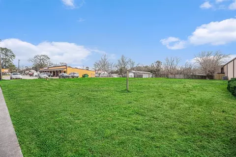 2412 Pasadena Blvd, Pasadena, TX 77502