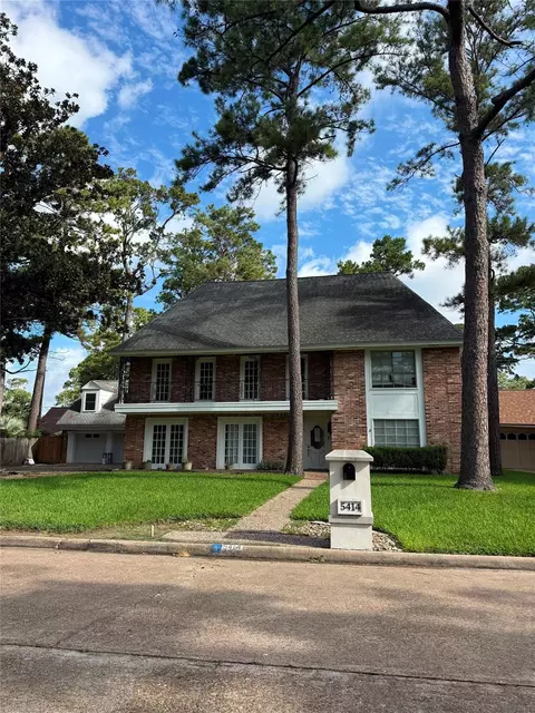 5414 Foresthaven Dr, Houston, TX 77066