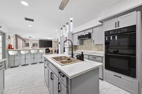 Kitchen - 17506 Sorrel Ridge Dr, Spring, TX 77388 photo 5 of 12