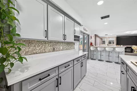 Kitchen - 17506 Sorrel Ridge Dr, Spring, TX 77388 photo 3 of 12