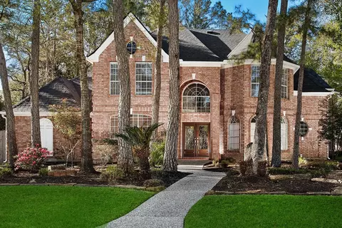 38 Eagle Ter, The Woodlands, TX 77381