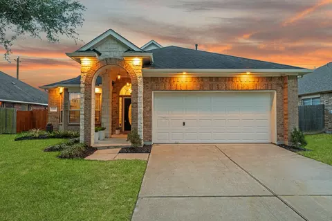 3216 Cactus Heights Ln, Pearland, TX 77581