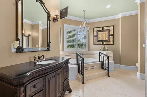 Bath - 29500 Skymac Ranch Rd, Hempstead, TX 77445 photo 2 of 8