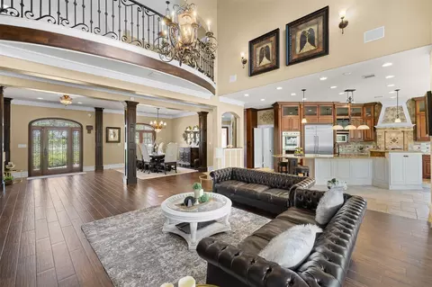 Living - 29500 Skymac Ranch Rd, Hempstead, TX 77445 photo 3 of 3