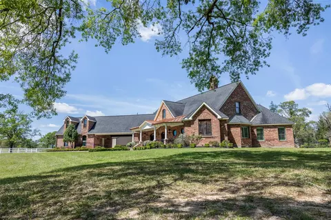 Exterior - 29500 Skymac Ranch Rd, Hempstead, TX 77445 photo 2 of 15
