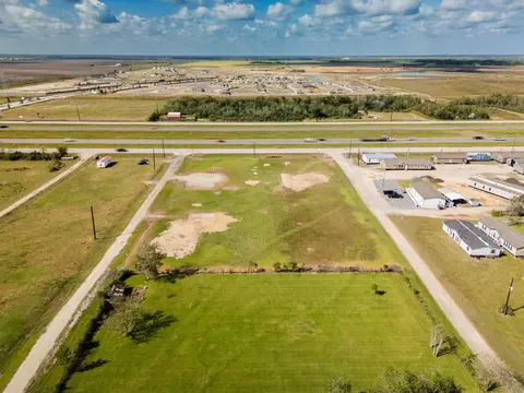 13355 13405 Pleasant Valley Dr, Rosharon, TX 77583