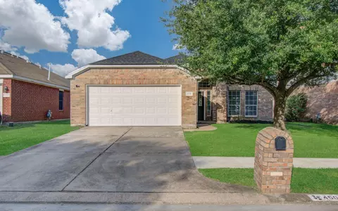 4506 Knights Ct, Baytown, TX 77521