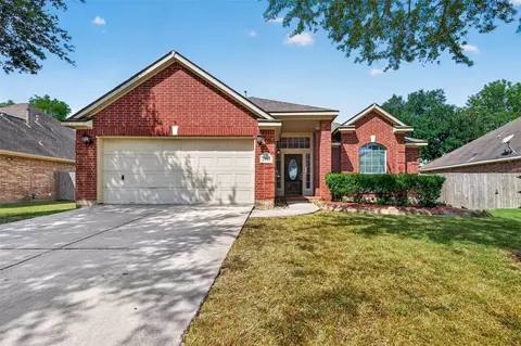 2105 Nassau Dr, Seabrook, TX 77586