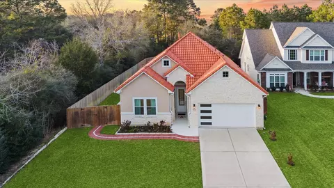 532 Carrell St, Tomball, TX 77375