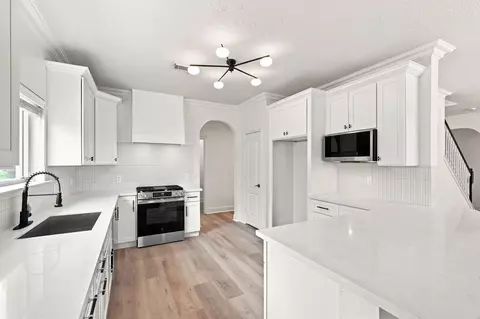 Kitchen - 29638 Legends Line Dr, Spring, TX 77386 photo 3 of 4