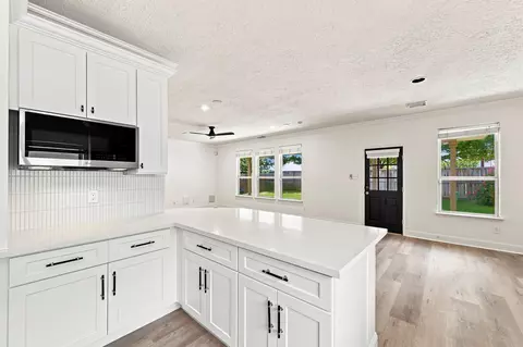 Kitchen - 29638 Legends Line Dr, Spring, TX 77386 photo 4 of 4