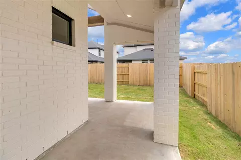 Exterior - 2819 Pathway Meadows Ln, Webster, TX 77598 photo 2 of 4