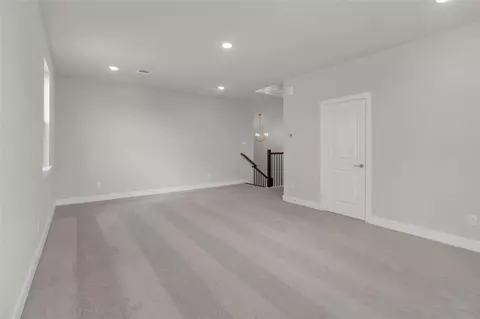Living - 2819 Pathway Meadows Ln, Webster, TX 77598 photo 6 of 7