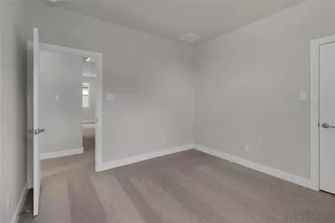 Bedroom - 2819 Pathway Meadows Ln, Webster, TX 77598 photo 9 of 10