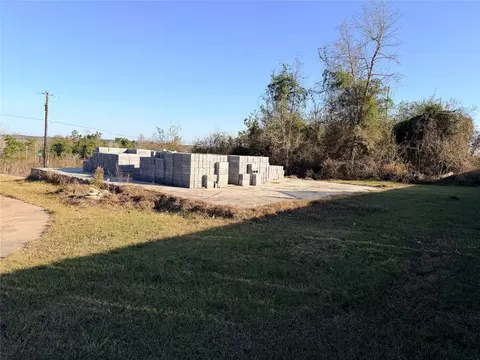 180 Buckeye, Onalaska, TX 77360 photo 1