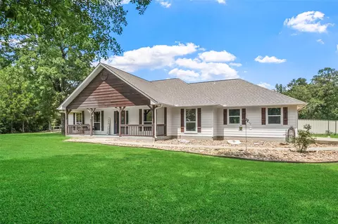 4165 Quiet Waters, North Zulch, TX 77872
