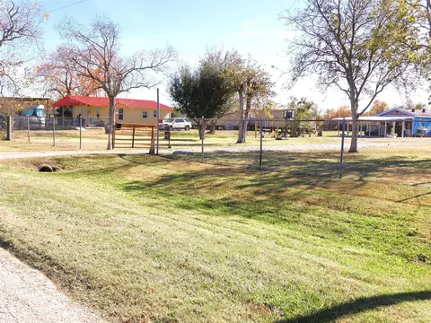 634 S Paloma Dr, Rosharon, TX 77583