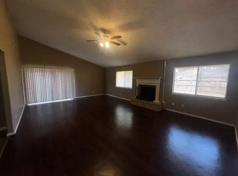 Living - 23514 Cimber Ln, Spring, TX 77373 photo 2 of 4