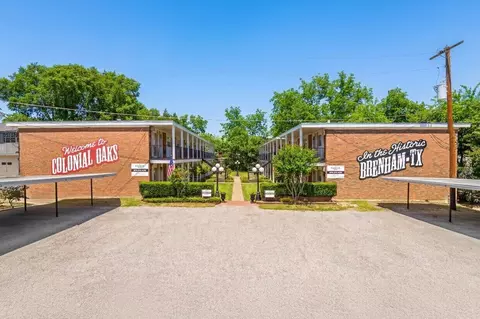 401 E Main St, Brenham, TX 77833
